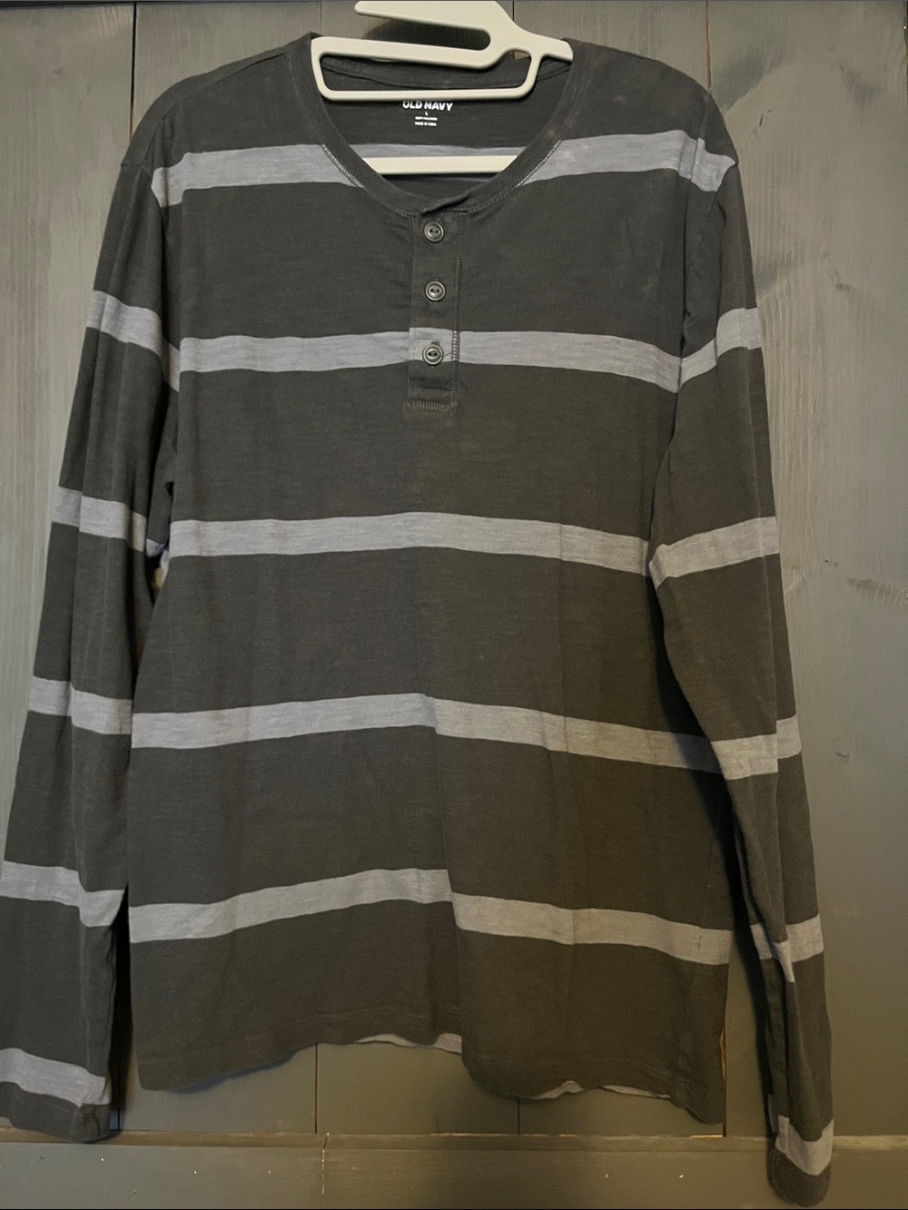 Old Navy Men's Dark Gray and Light Gray Striped Henley Long Sleeve